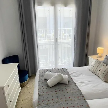 Plaza De Naranjos * Marbella